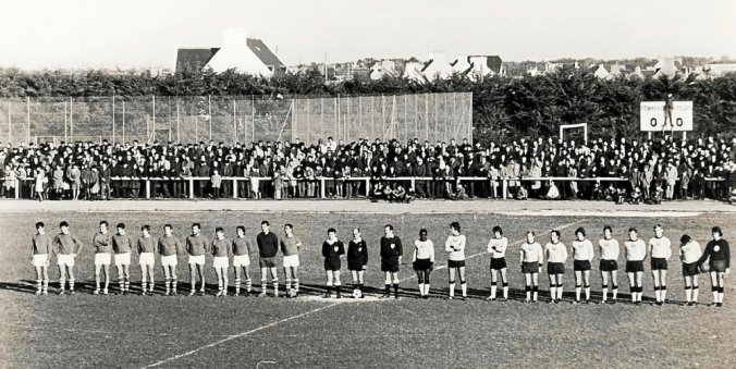 Minute de silence à la mémoire du General De Gaule