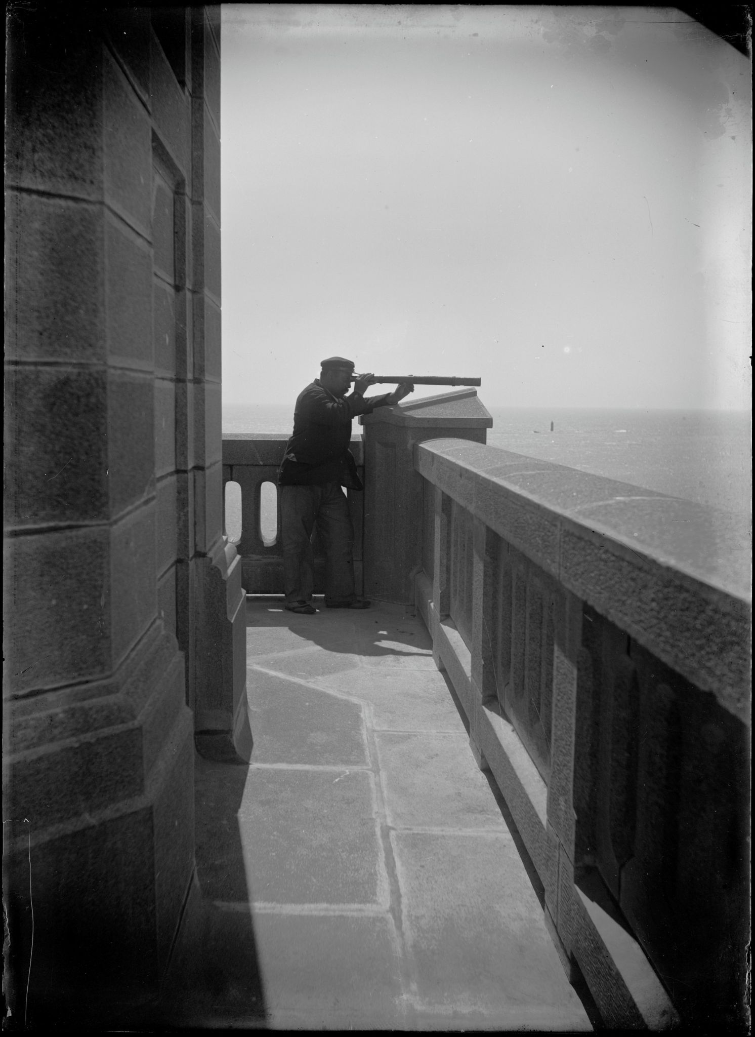 1897 : l'épopée des gardiens du phare d'Eckmühl